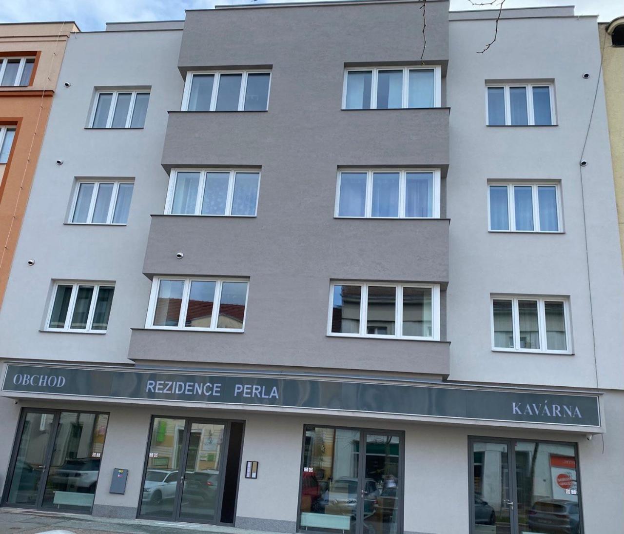 شقة Perla Hradce 202 Hradec Králové المظهر الخارجي الصورة