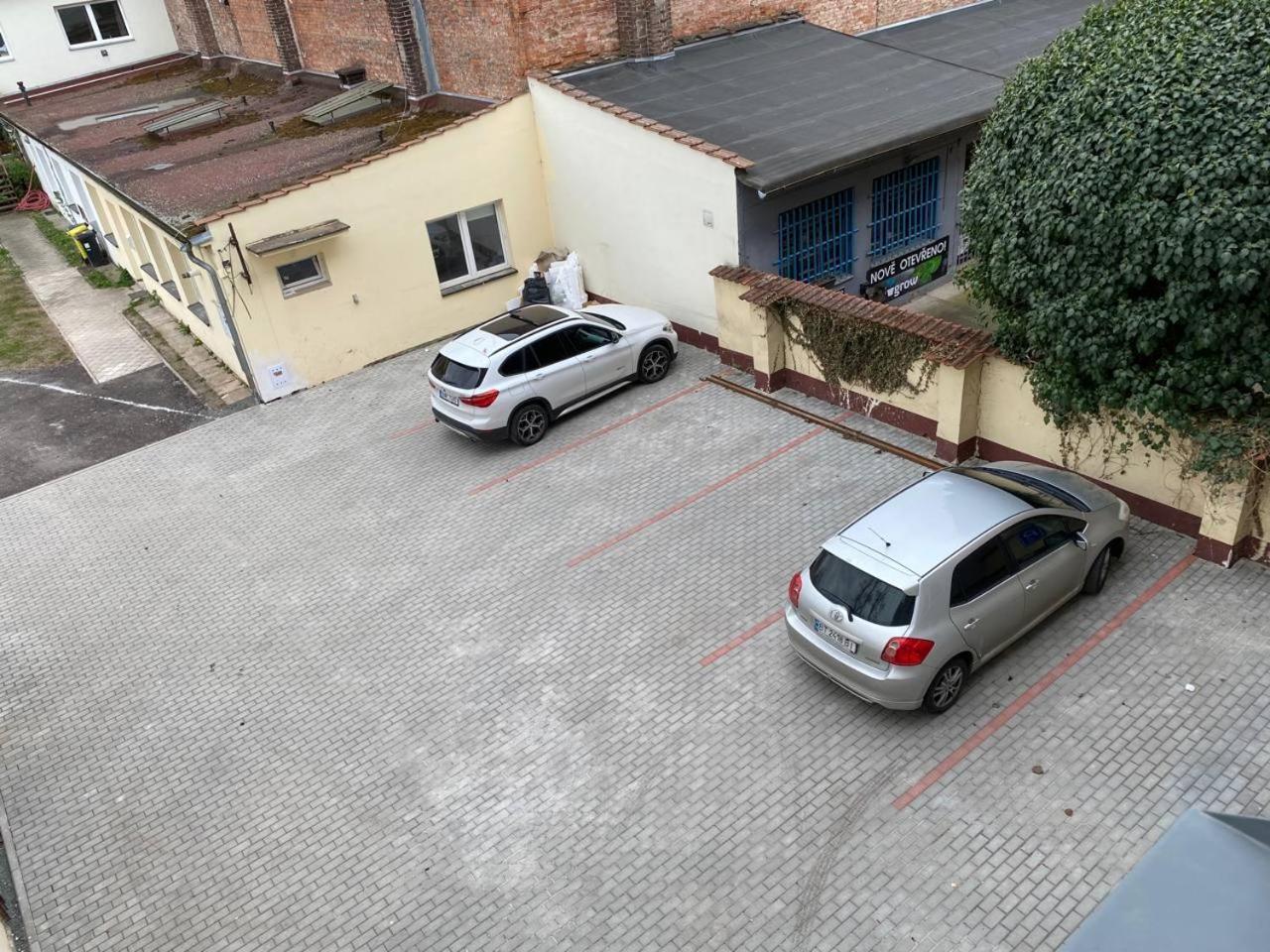 شقة Perla Hradce 202 Hradec Králové المظهر الخارجي الصورة