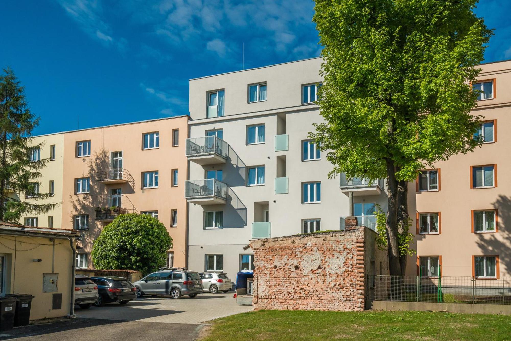 شقة Perla Hradce 202 Hradec Králové المظهر الخارجي الصورة